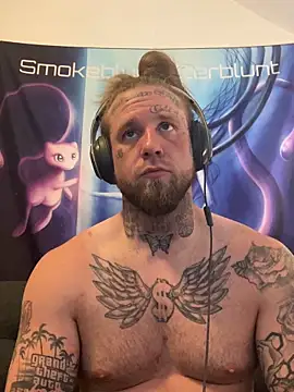 Smokebluntafterblunt online show from May 19, 2026, 1:10 am