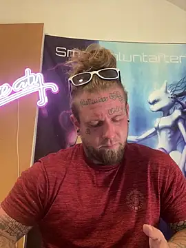 Smokebluntafterblunt online show from June 2, 2026, 5:35 pm