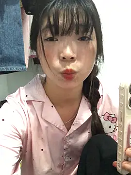 cuty lusy online show from June 20, 2026, 12:59 am