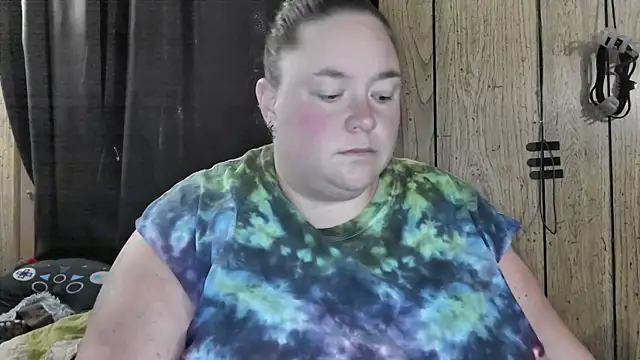 ladylynn13 online show from June 16, 2026, 8:53 pm