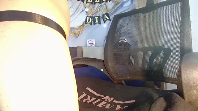 DaviidBuckx  online show from June 14, 2026, 2:29 pm