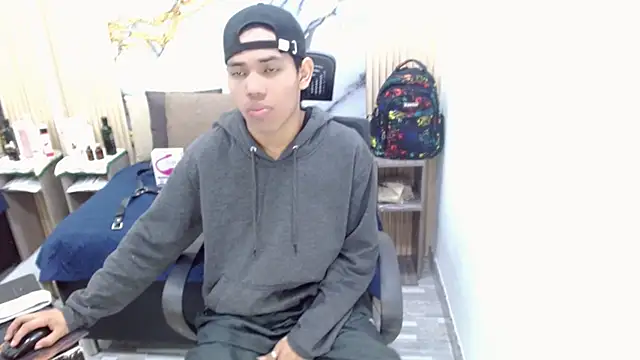 DaviidBuckx  online show from June 4, 2026, 2:49 am