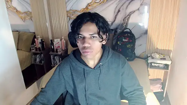DaviidBuckx  online show from June 12, 2026, 3:04 am