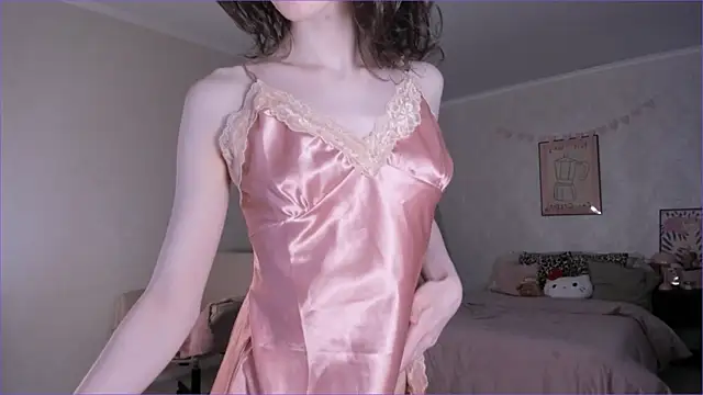 MiaPimmy online show from June 12, 2026, 4:10 am