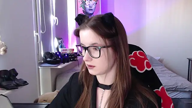 Snapshot of LunaXcherry chatting on May 27, 2026, 4:36 pm LunaXcherry online show from May 27, 2026, 4:36 pm