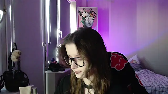 Snapshot of LunaXcherry chatting on April 20, 2026, 4:41 pm LunaXcherry online show from April 20, 2026, 4:41 pm