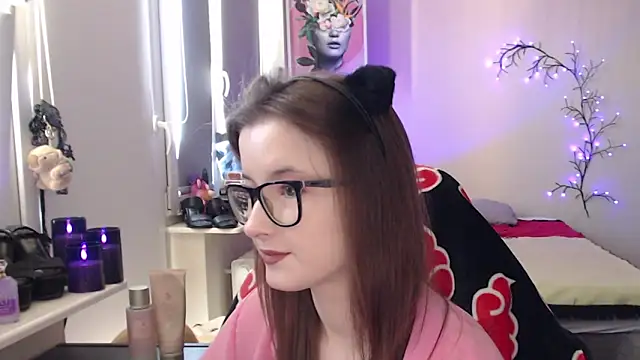 Snapshot of LunaXcherry chatting on May 2, 2026, 11:37 am LunaXcherry online show from May 2, 2026, 11:37 am