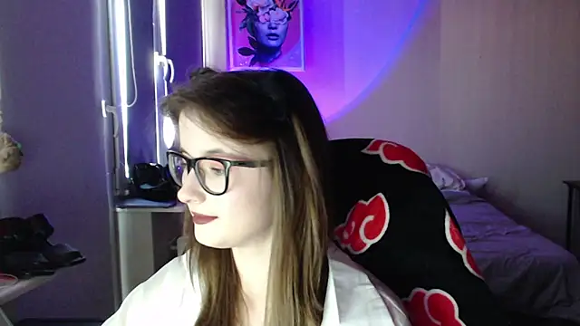 Snapshot of LunaXcherry chatting on May 26, 2026, 5:44 pm LunaXcherry online show from May 26, 2026, 5:44 pm