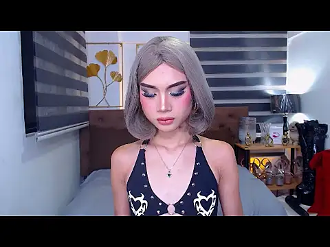 JuicyCockThea online show from June 24, 2026, 2:26 pm