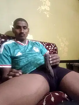 Snapshot of aryanvfit chatting on April 7, 2026, 6:54 pm aryanvfit online show from April 7, 2026, 6:54 pm