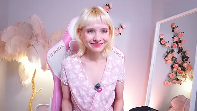 Snapshot of wow_angel chatting on July 1, 2026, 5:52 am wow angel online show from July 1, 2026, 5:52 am