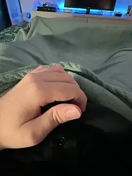 Thomascrtz online show from April 7, 2026, 8:21 pm