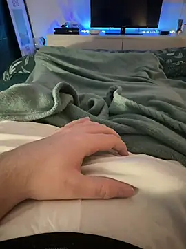 Thomascrtz online show from March 18, 2026, 7:48 pm