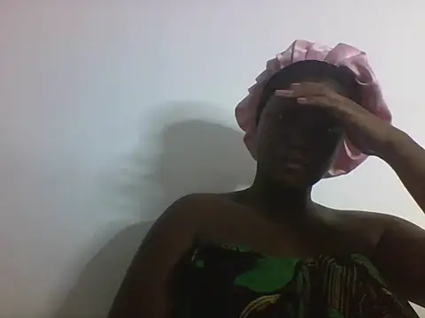 Snapshot of shyNia chatting on March 6, 2026, 10:54 am shyNia online show from March 6, 2026, 10:54 am