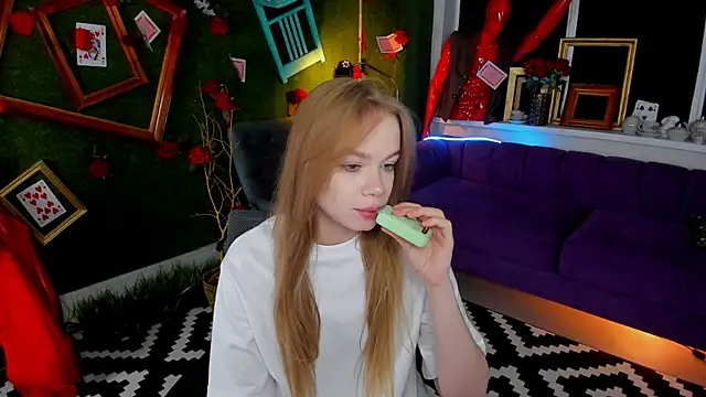 AmyNox online show from June 24, 2026, 9:19 am