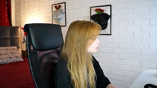 AmyNox online show from June 18, 2026, 1:16 pm
