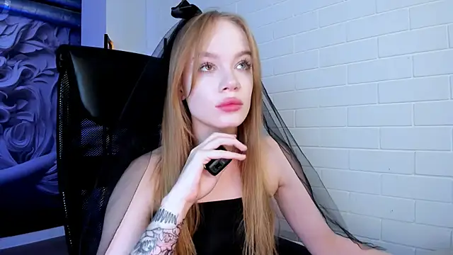AmyNox online show from June 17, 2026, 1:10 pm