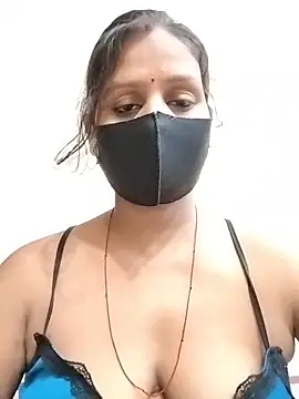 ankita077 online show from June 18, 2026, 11:04 am