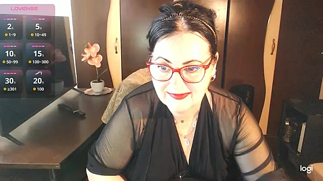 exiMIlf online show from June 8, 2026, 10:49 am