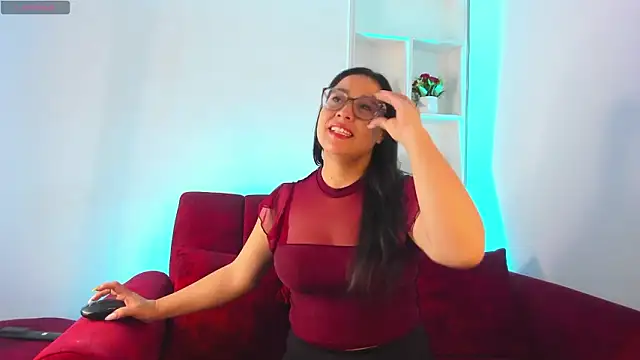 Eliana jhones  online show from March 2, 2026, 11:50 am