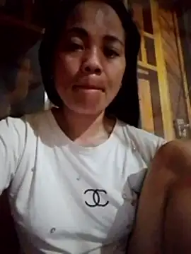 molly-xx online show from June 17, 2026, 5:23 pm