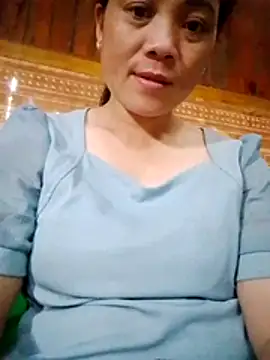 molly-xx online show from June 4, 2026, 4:06 am