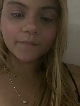 ayla0881 online show from February 17, 2026, 2:53 am