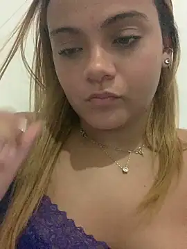 ayla0881 online show from March 18, 2026, 11:05 pm