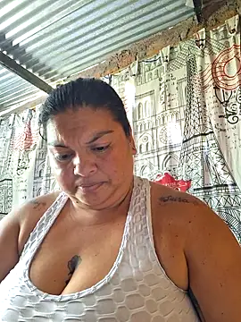 Juli Powl online show from June 21, 2026, 4:24 pm
