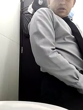 Snapshot of Hachi28 chatting on March 16, 2026, 6:50 am Hachi28 online show from March 16, 2026, 6:50 am