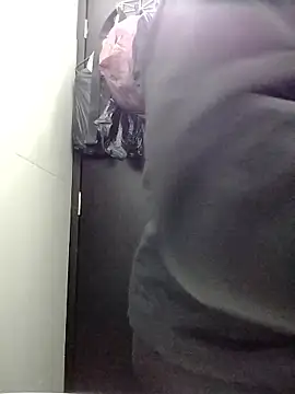 Snapshot of Hachi28 chatting on March 7, 2026, 9:27 am Hachi28 online show from March 7, 2026, 9:27 am