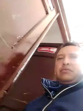 Snapshot of Hachi28 chatting on April 8, 2026, 5:36 pm Hachi28 online show from April 8, 2026, 5:36 pm