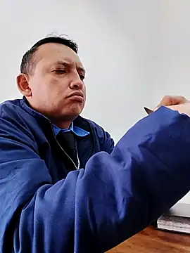 Snapshot of Hachi28 chatting on April 10, 2026, 5:20 pm Hachi28 online show from April 10, 2026, 5:20 pm