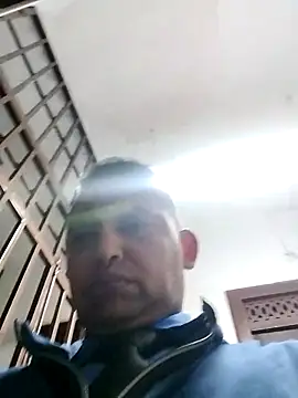 Snapshot of Hachi28 chatting on March 29, 2026, 12:34 am Hachi28 online show from March 29, 2026, 12:34 am