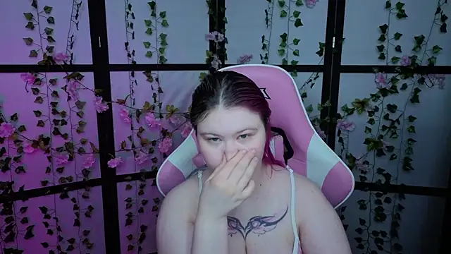 kitsune little online show from June 21, 2026, 10:26 pm