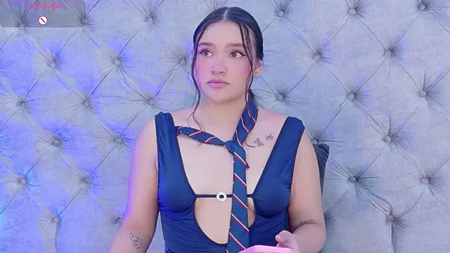 LiiaBloom online show from May 23, 2026, 4:33 am
