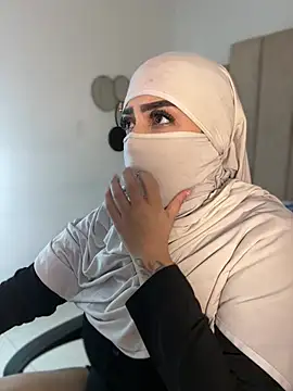 rashaaa  online show from April 8, 2026, 1:40 am