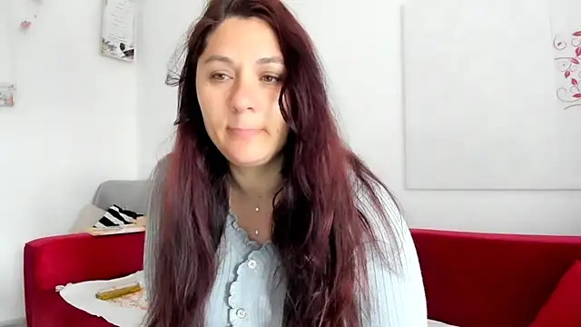 EVELYNA88 online show from June 12, 2026, 7:50 am