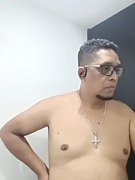 Snapshot of gordogruesa chatting on April 14, 2026, 3:11 am gordogruesa online show from April 14, 2026, 3:11 am