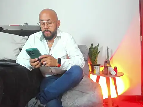 King bear 25 online show from March 6, 2026, 3:01 am