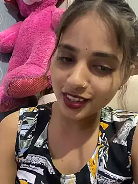 samayra1144 online show from June 18, 2026, 2:55 pm