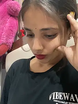 samayra1144 online show from June 25, 2026, 2:44 pm