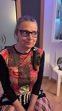 Dance Lady online show from May 17, 2026, 7:58 pm
