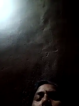 Hot re83 online show from March 11, 2026, 10:48 pm