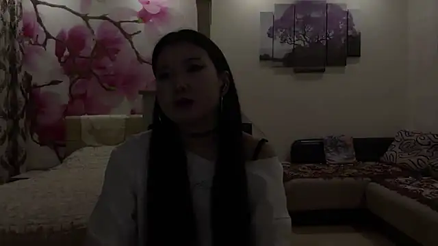 MaeRaads online show from March 6, 2026, 6:36 pm