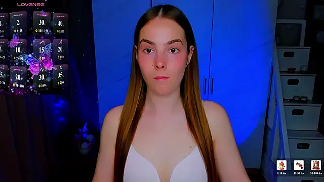 Maddy Wood  online show from June 17, 2026, 4:06 pm