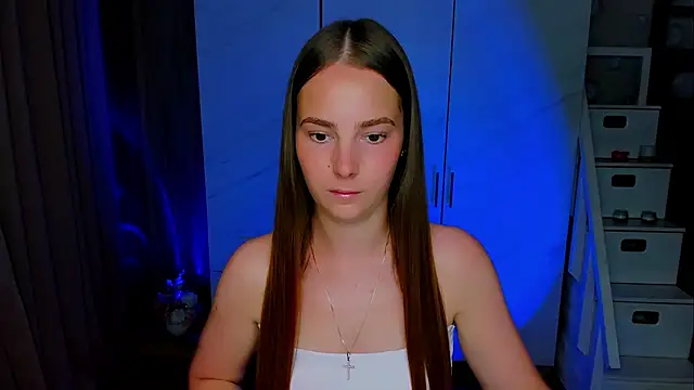 Maddy Wood  online show from July 7, 2026, 4:43 pm