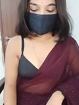 Cutie babes01 online show from June 19, 2026, 5:08 pm