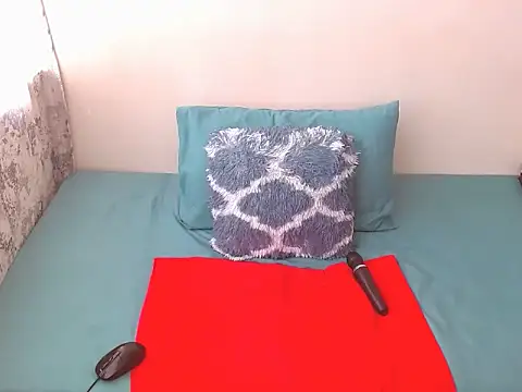 ChocoSlenderXXX online show from June 19, 2026, 11:38 am