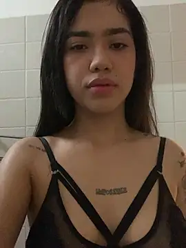 Lily em online show from June 30, 2026, 7:25 pm